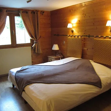 Appart 4 Pers 3 Etoiles Proximite Lac Et Remontees Courchevel Le Praz - Arrayanes Room photo